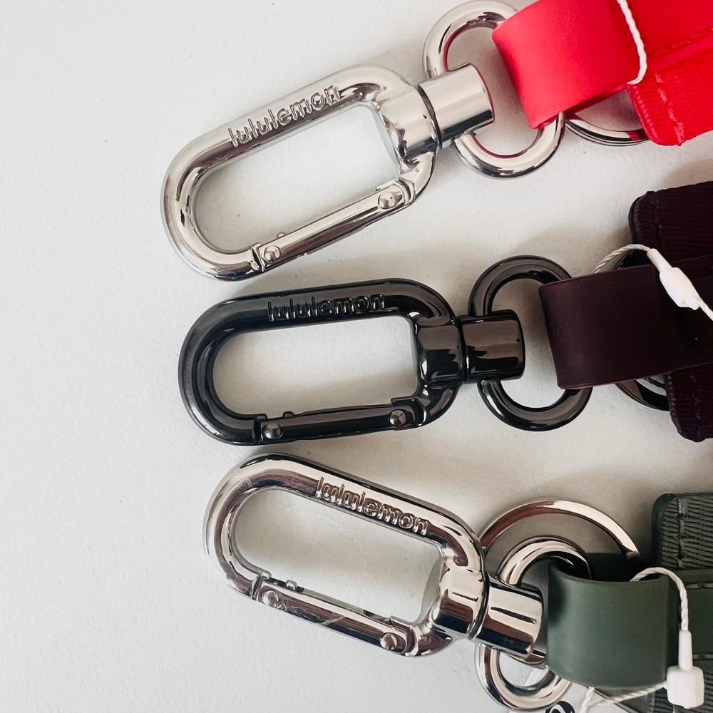 Lululemon | Never lost Keychain