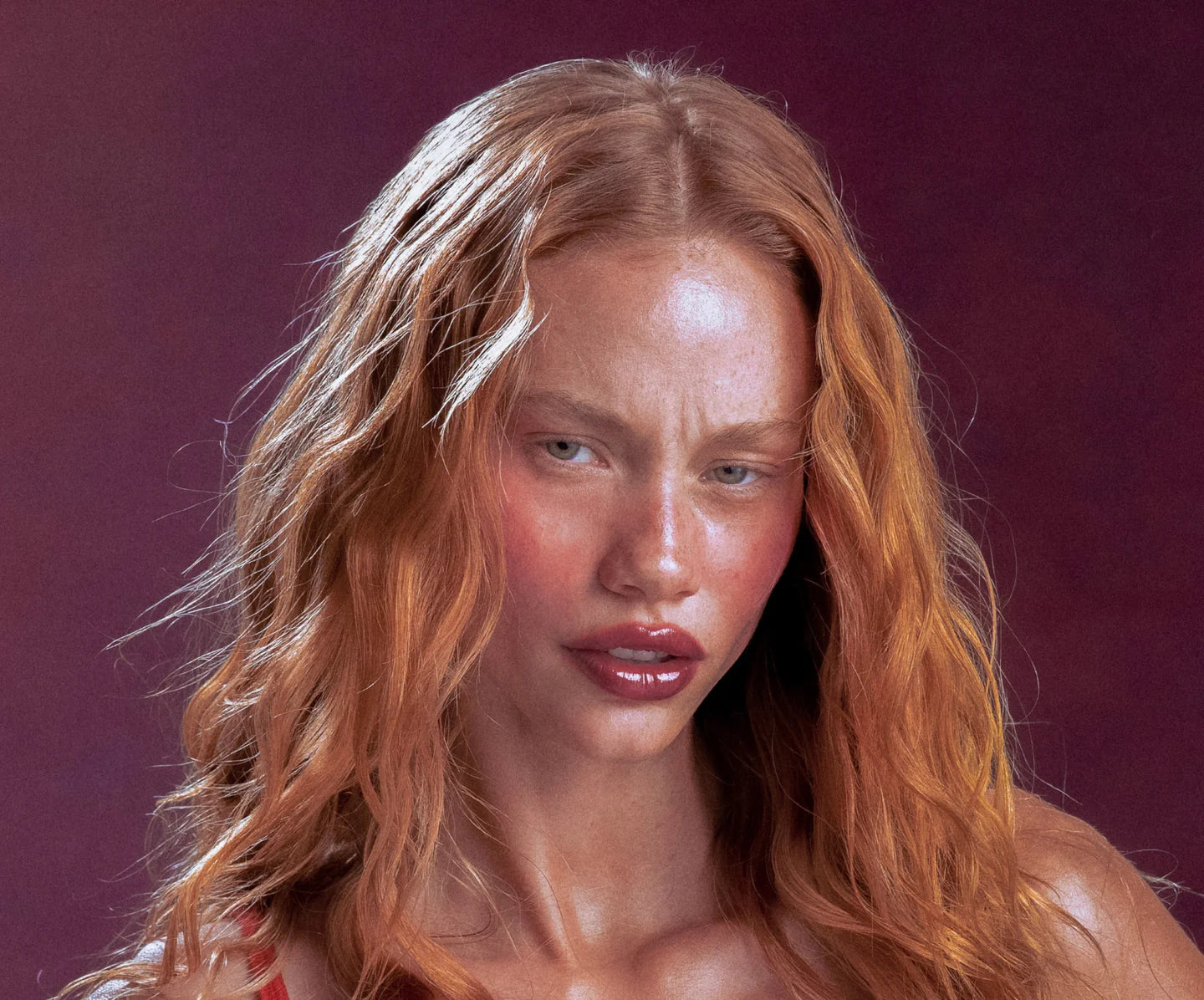 Rhod  | The Pocket blush | Date Cake